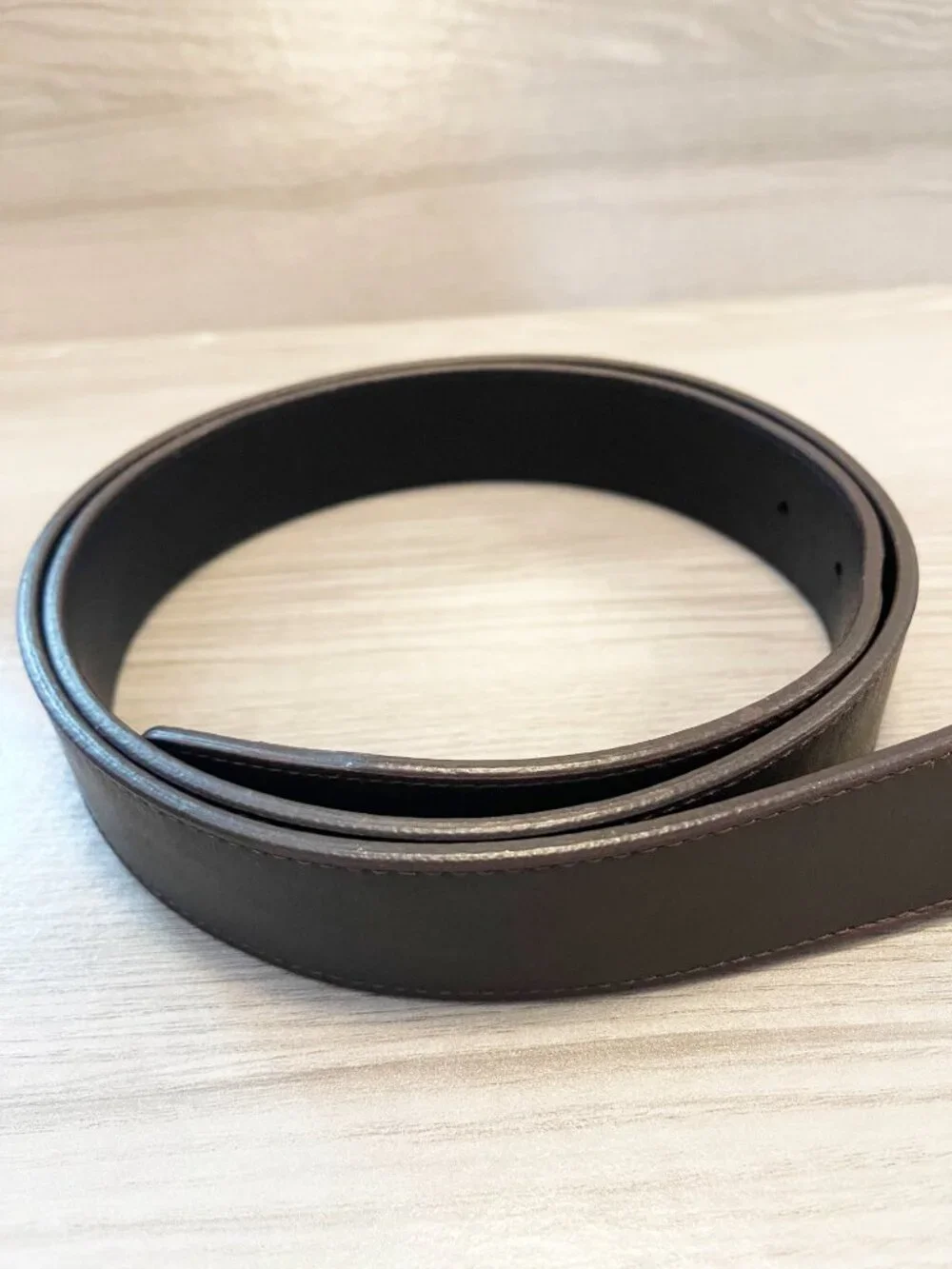 Genuine Leather Brown Belt Silver Buckle Size 42 Reversible Classic Dress Belt